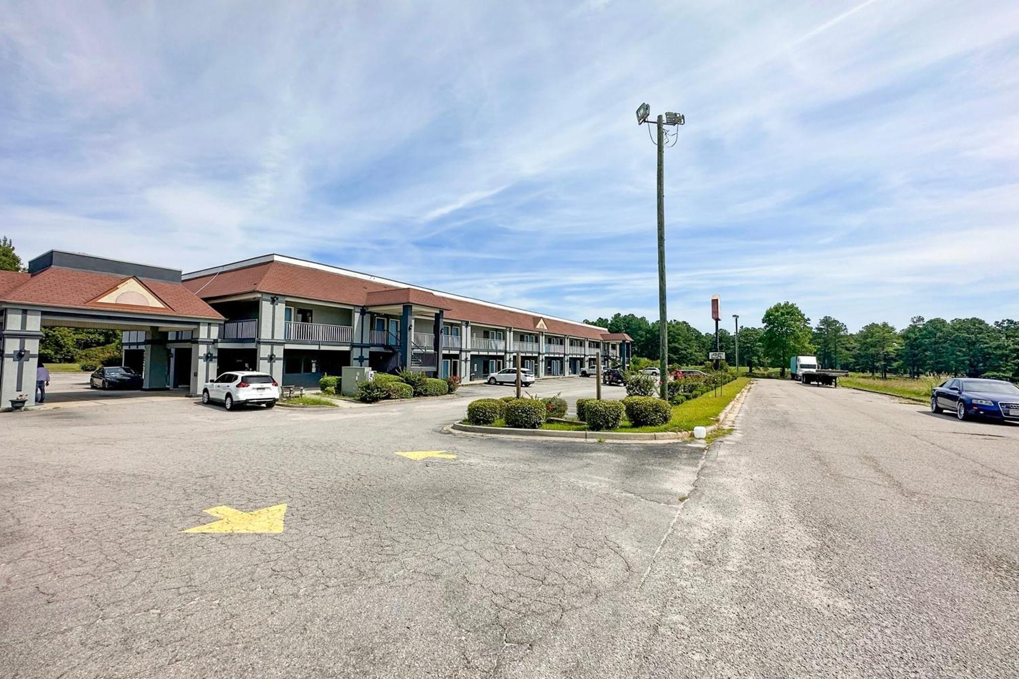 Executive Inn Ridgeway I-77 المظهر الخارجي الصورة