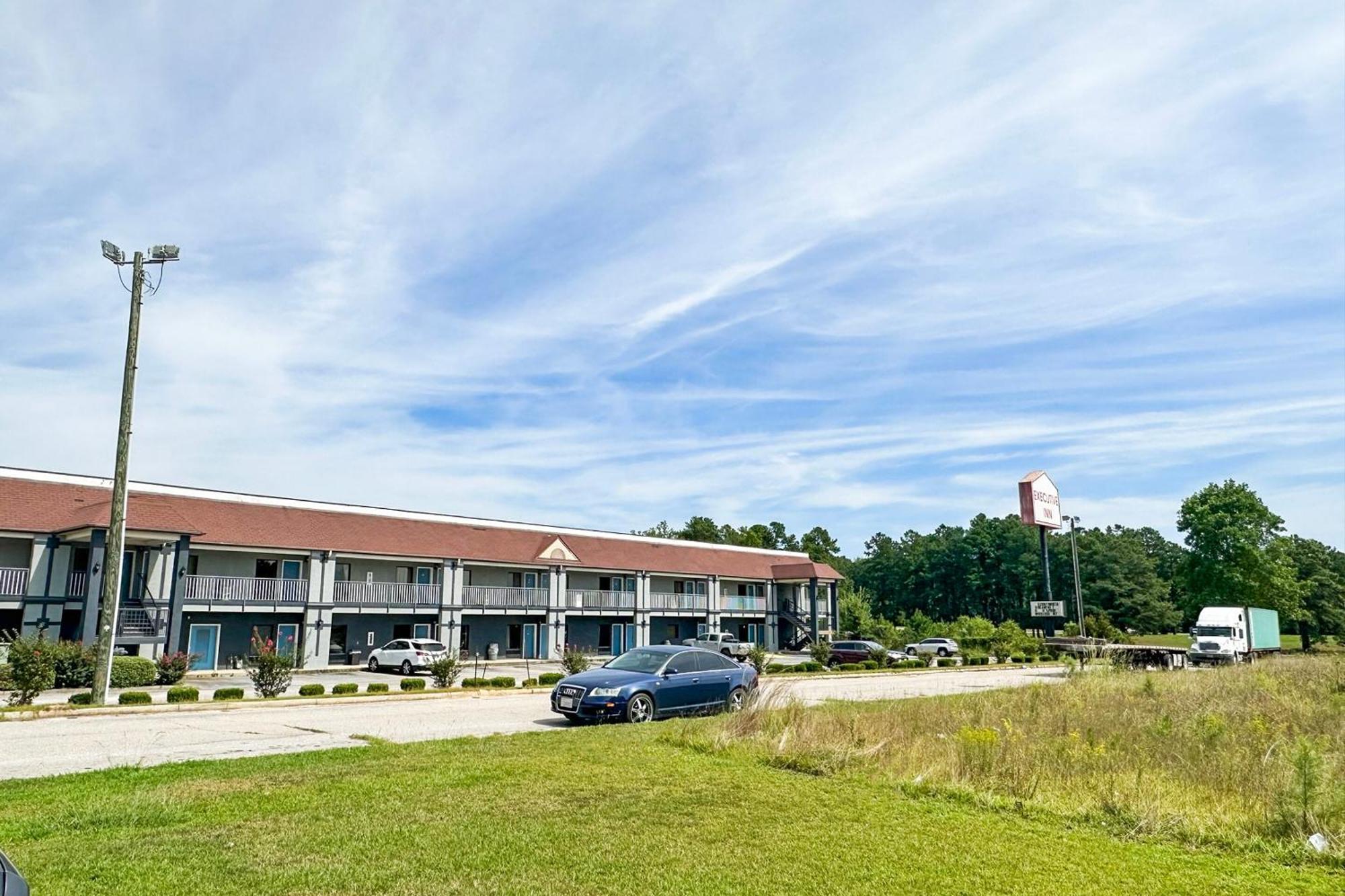 Executive Inn Ridgeway I-77 المظهر الخارجي الصورة