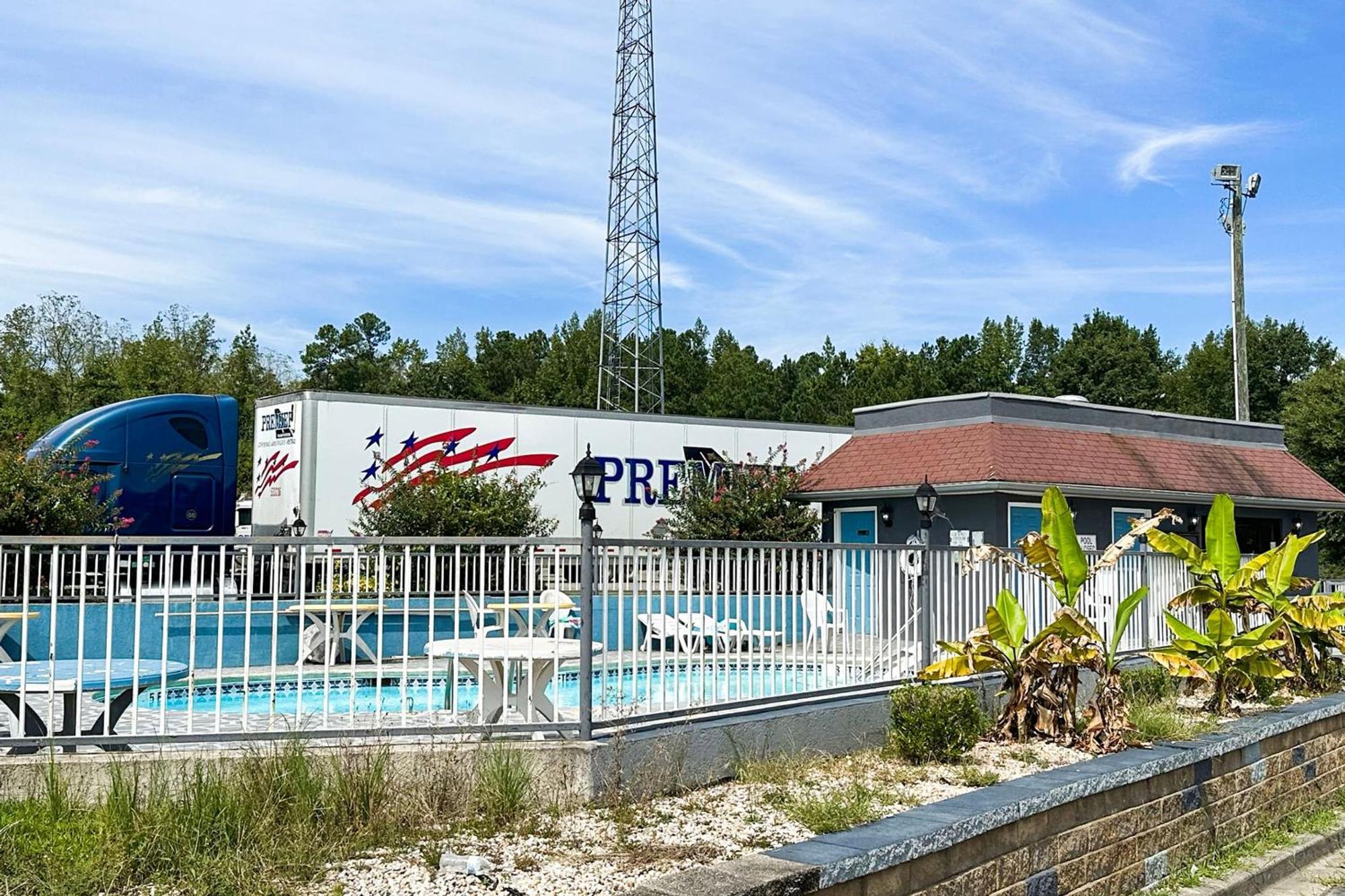 Executive Inn Ridgeway I-77 المظهر الخارجي الصورة