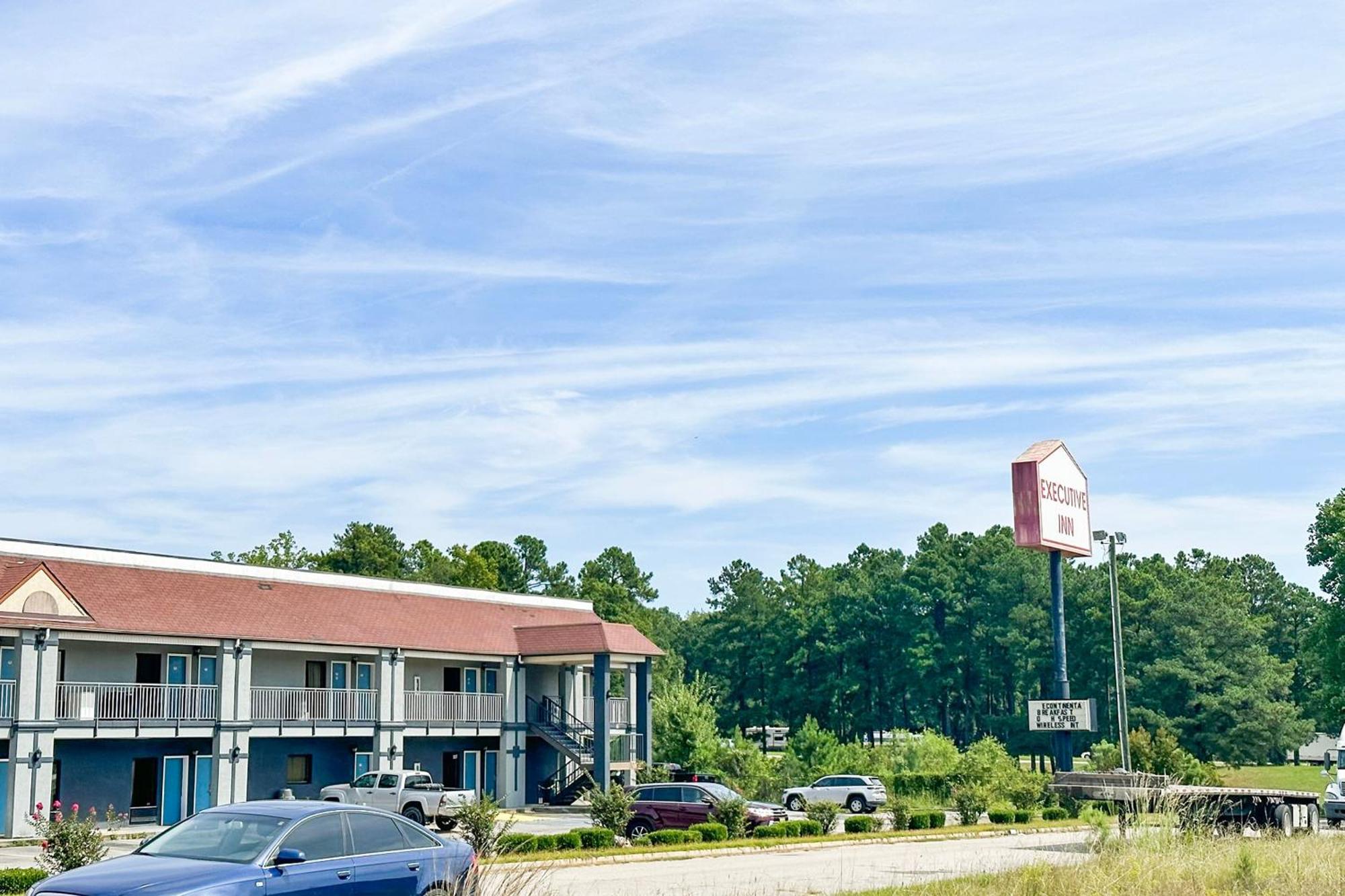 Executive Inn Ridgeway I-77 المظهر الخارجي الصورة